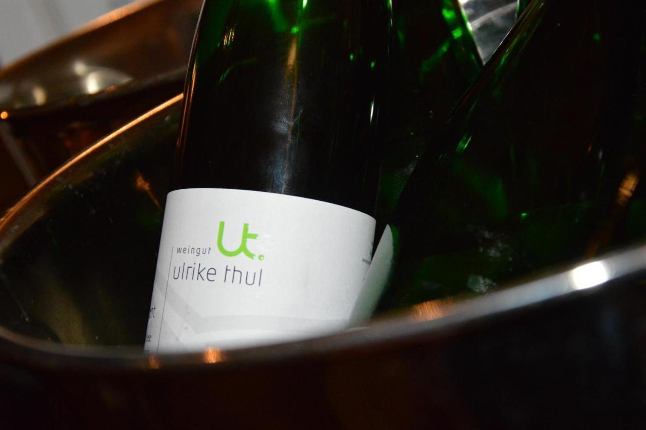 라이웬 Ferienweingut Ulrike Thul 아파트 외부 사진